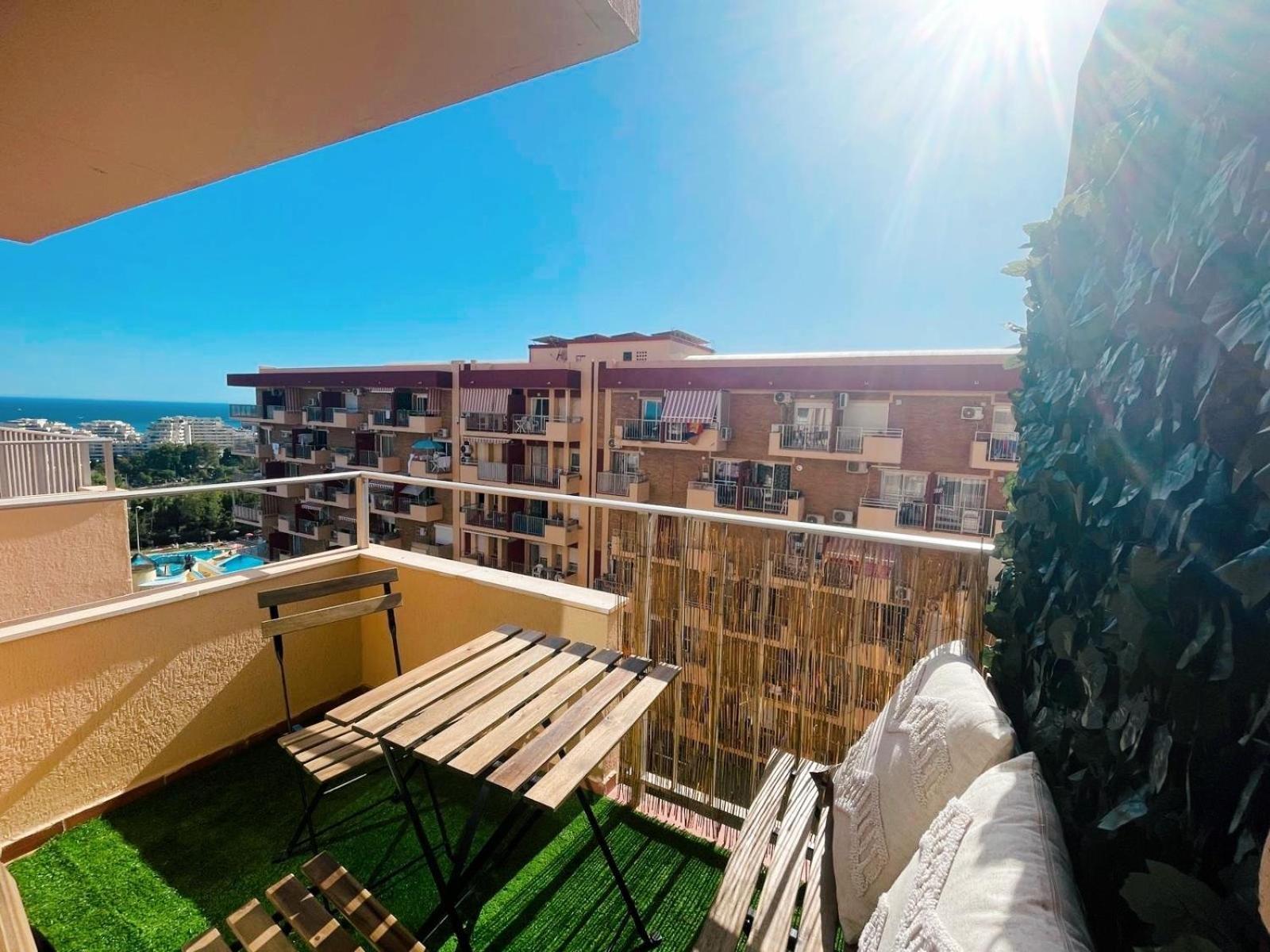 Bythewave Apartments Benalmadena Exterior photo